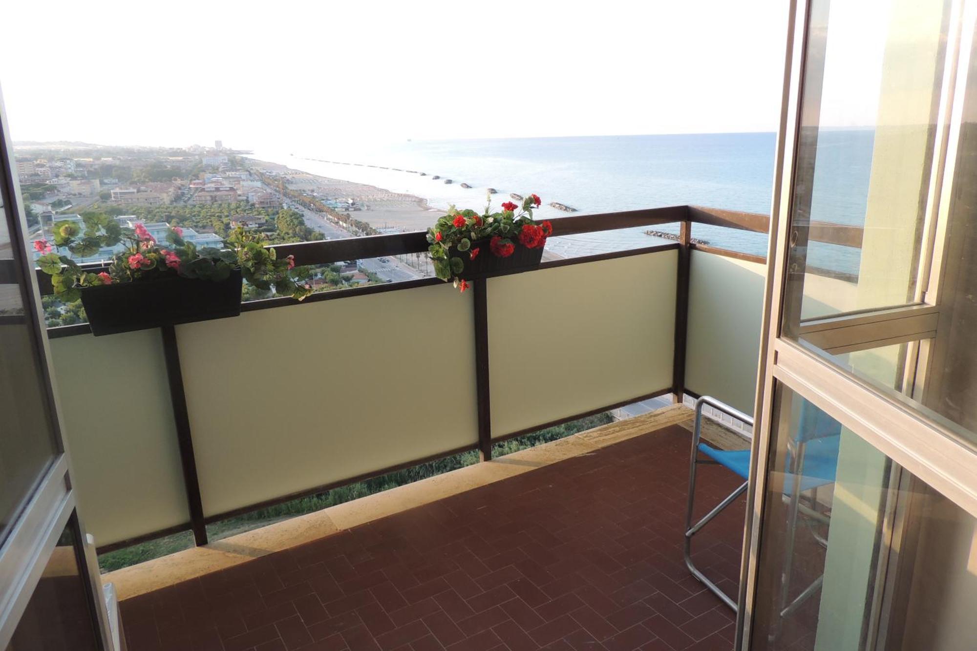 Interno 132 Apartman Porto San Giorgio Kültér fotó