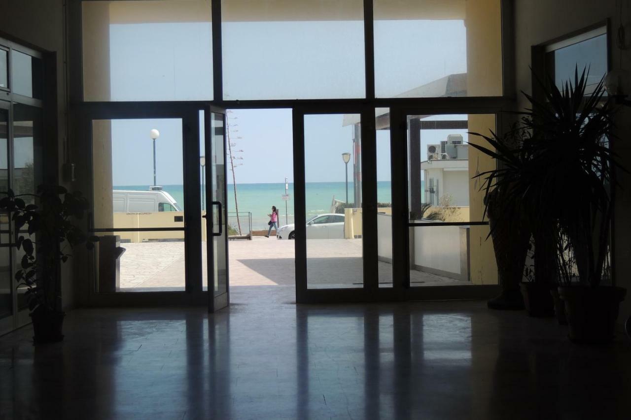 Interno 132 Apartman Porto San Giorgio Kültér fotó