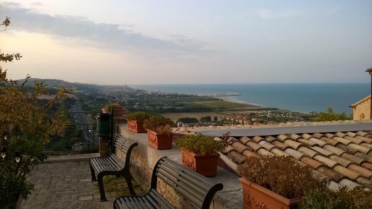 Interno 132 Apartman Porto San Giorgio Kültér fotó