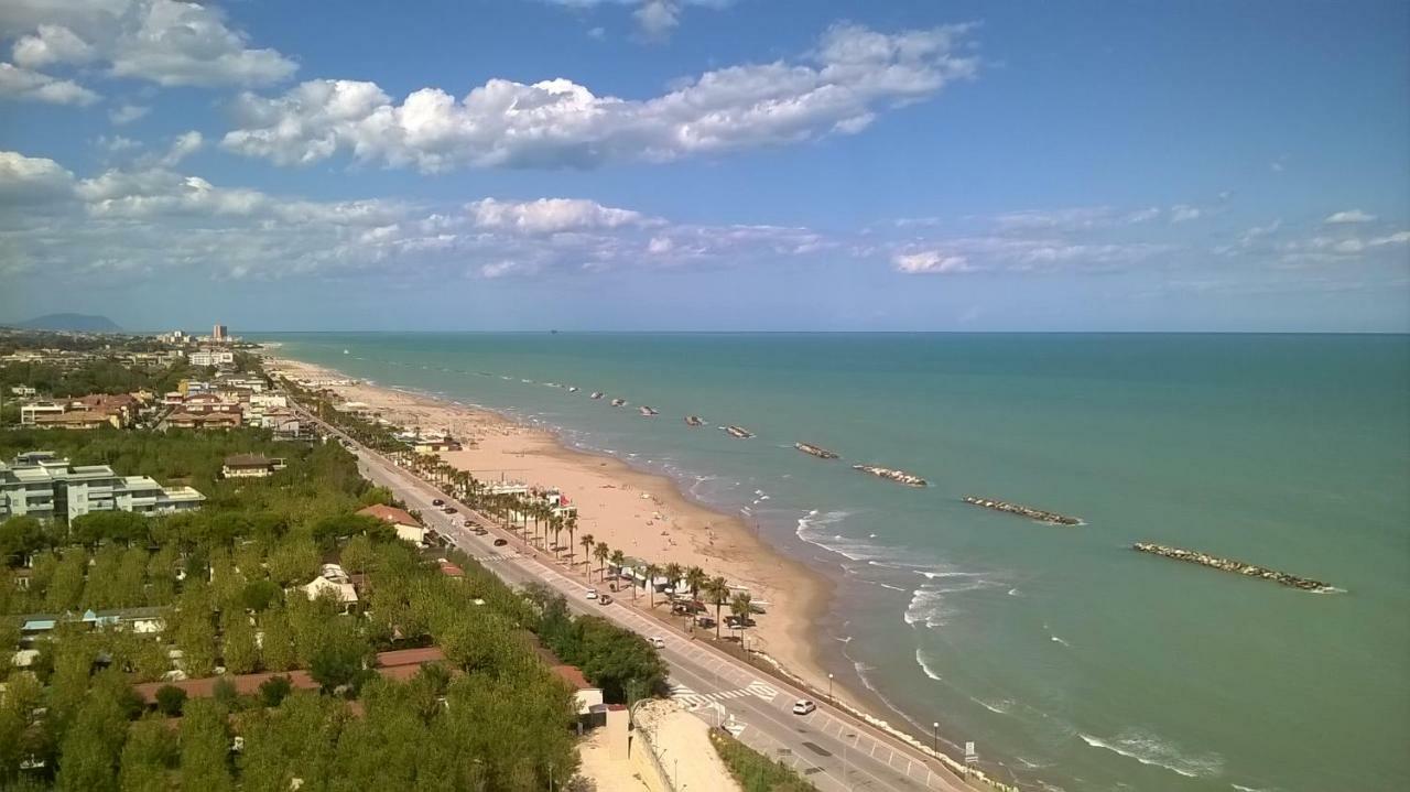 Interno 132 Apartman Porto San Giorgio Kültér fotó