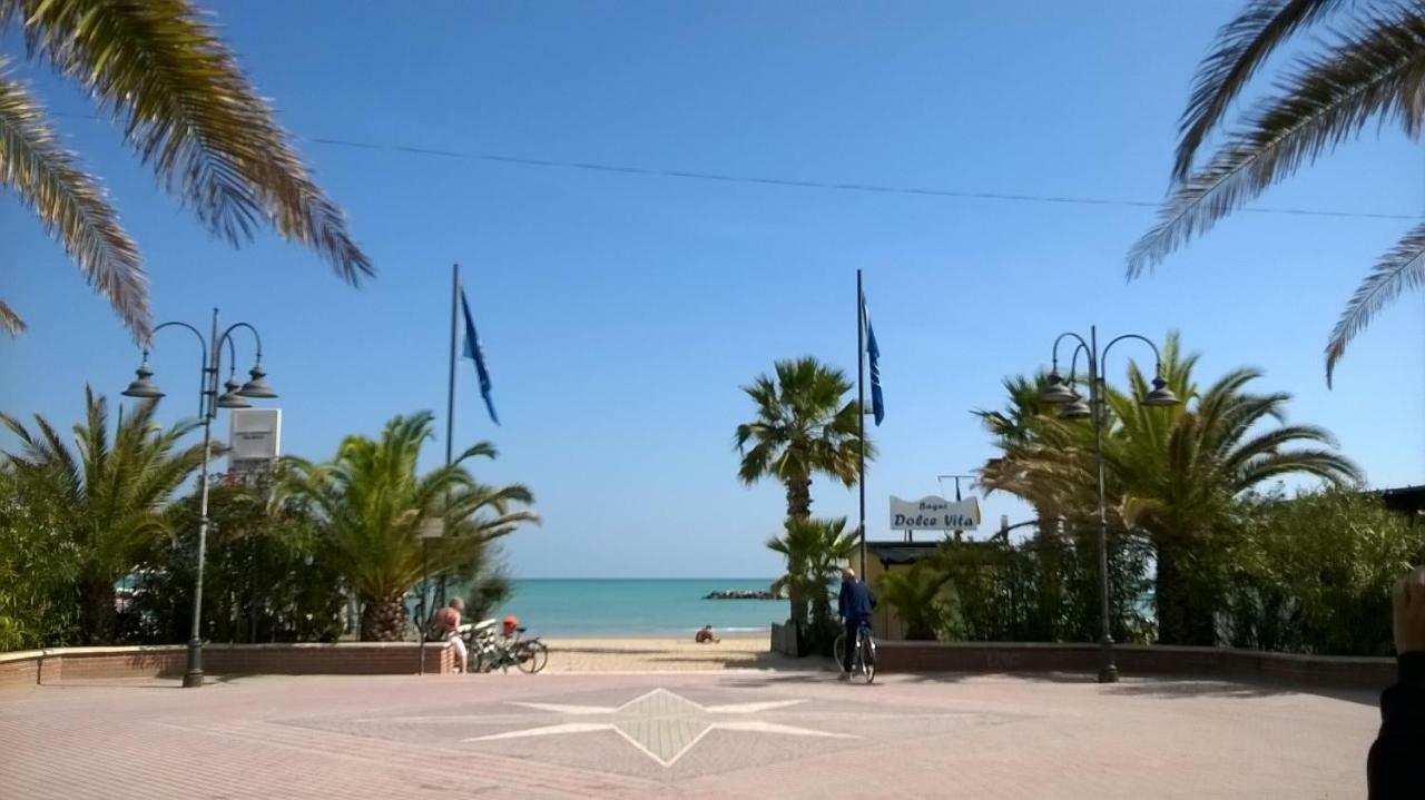 Interno 132 Apartman Porto San Giorgio Kültér fotó